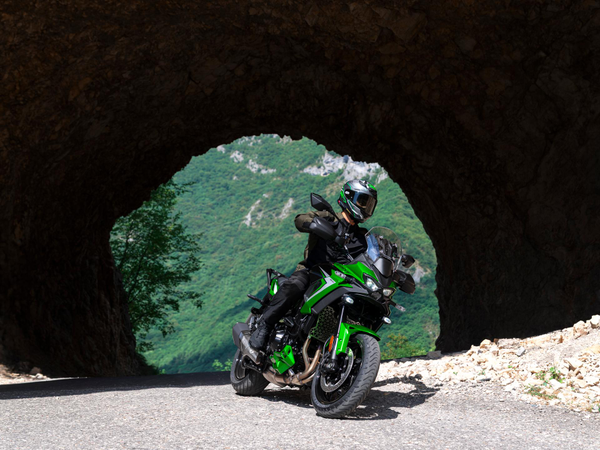 Versys 900 | 2027 | Kawasaki