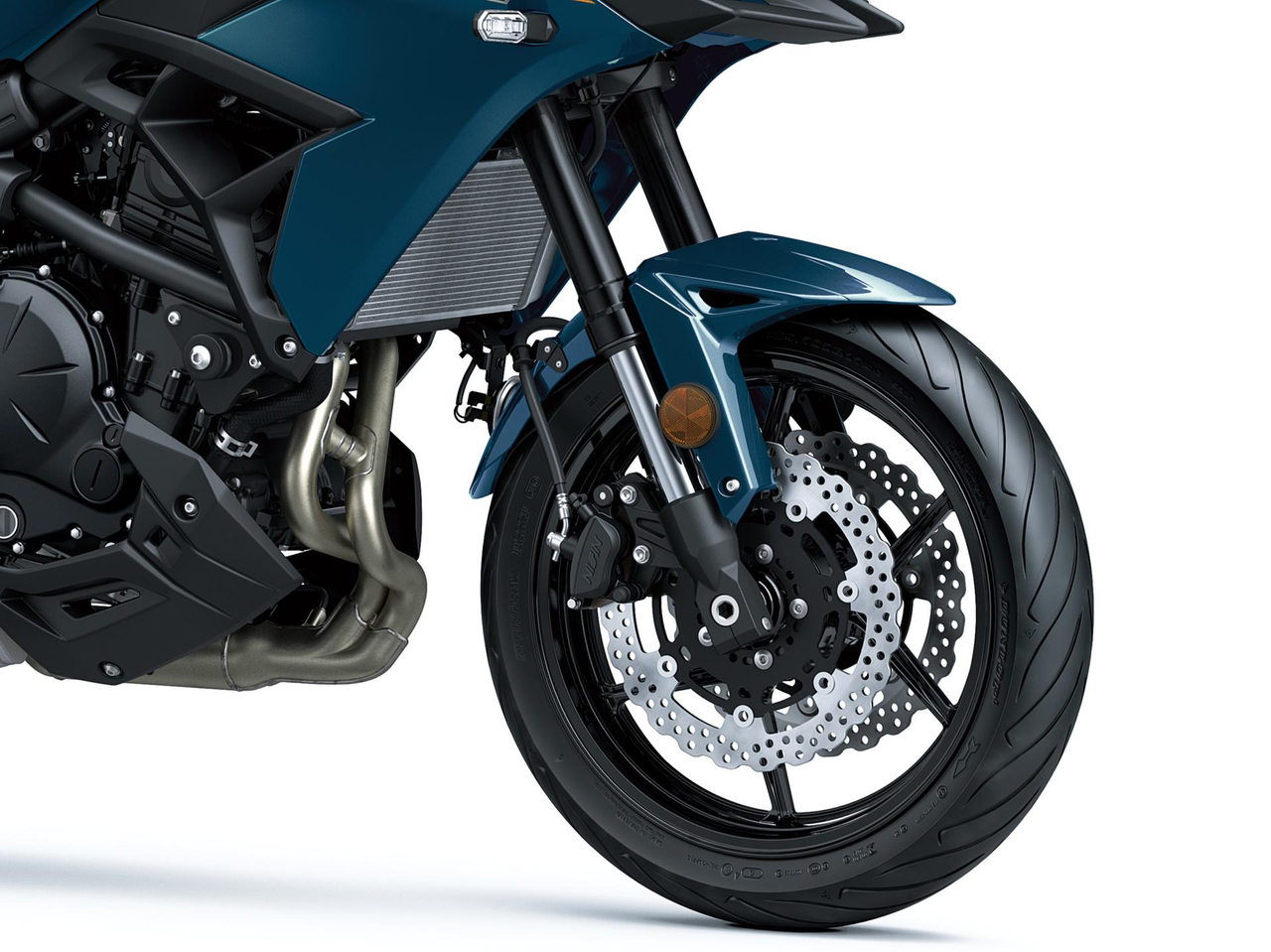 Sospensioni a lunga escursione e ruote da 17"